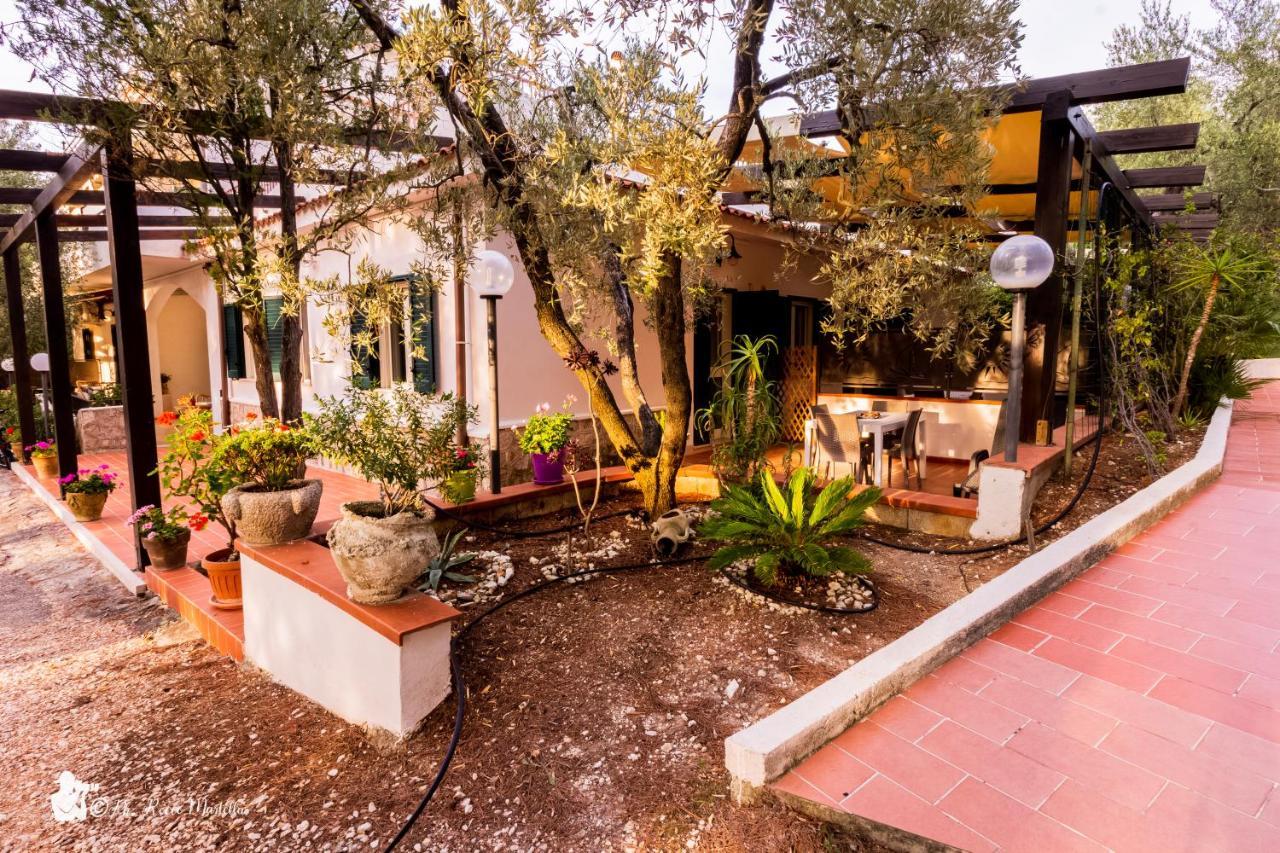 Villa Anna Residence Rodi โรดิการ์กานิโก ภายนอก รูปภาพ