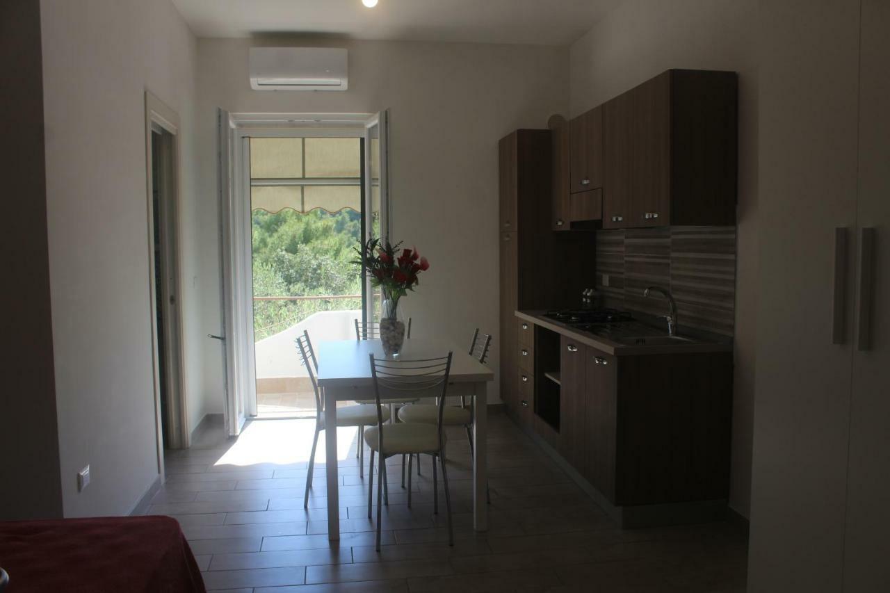 Villa Anna Residence Rodi โรดิการ์กานิโก ภายนอก รูปภาพ